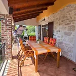Casa Lukas بيت للعطل