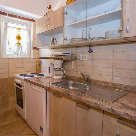 Semesterbostad Casa Lukas