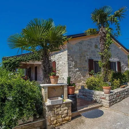 Holiday home Casa Lukas